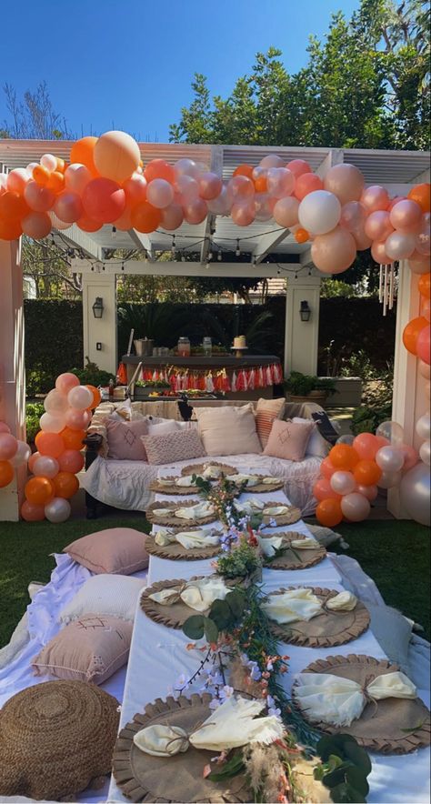 25th Backyard Birthday Party, 27th Birthday Party Ideas For Women, Summer Birthday Themes For Women, Boho 16th Birthday Party Ideas, Small Backyard Birthday Party, Spring Birthday Party Ideas For Women, Backyard Birthday Party For Adults Decor, Birthday Themes For Women 20s, Small Sweet 16 Party Ideas