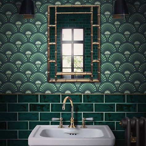 Chairish (@chairishco) • Instagram photos and videos Bathroom Stand, Mad About The House, Art Deco Bathroom, Bold Wallpaper, Green Tile, Soho House, Green Bathroom, Stylish Storage, Interior Design Styles