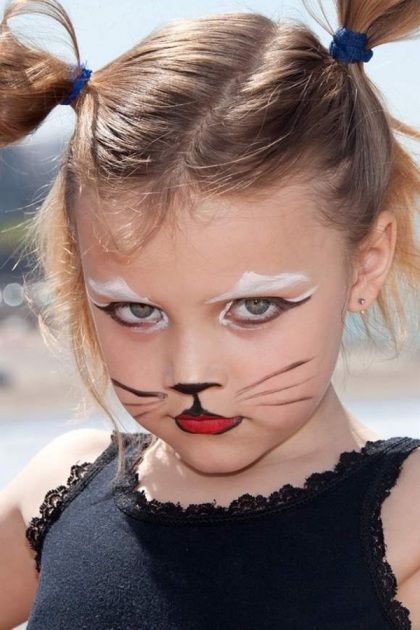 kids halloween makeup ideas easy face painting ideas for beginners cat face painting Halloween Makeup For Kids, Meme Costume, Face Painting Easy, Kids Face Paint, Horror Makeup, Face Painting Halloween, Halloween Costumes Makeup, Face Painting Designs, Kids Makeup