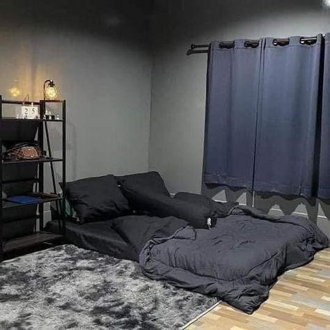 Mens Bedroom Decor, Chill Room, Bedroom Setup, Black Bedroom, Bedroom Renovation, Bedroom Decor Design, Small Room Design, Minimalist Room, Room Design Bedroom