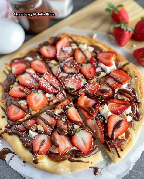 Recipes Lovers with Olivia | 🍕🍫 Strawberry Nutella Pizza 🍓✨ | Facebook Pink Pizza, Strawberry Pizza, Nutella Pizza, Strawberry Stuff, Strawberry Nutella, Pastry Desserts, Vanilla Coffee, Dessert Lover, Nutella