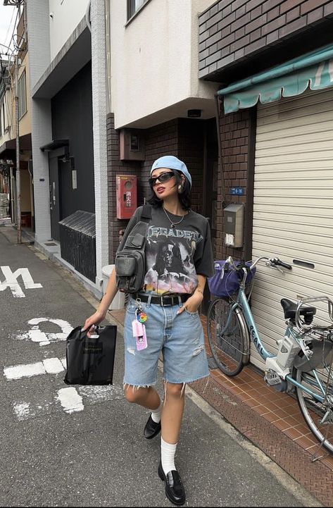 Tomboy Outfits Women, Oversized Shorts Outfit, Japan Aesthetic Outfit, Tomboy Summer Outfits, Japan Outfits, Oversize Tshirt Outfits, Oversize Outfit, Outfit Oversize, Fest Outfits