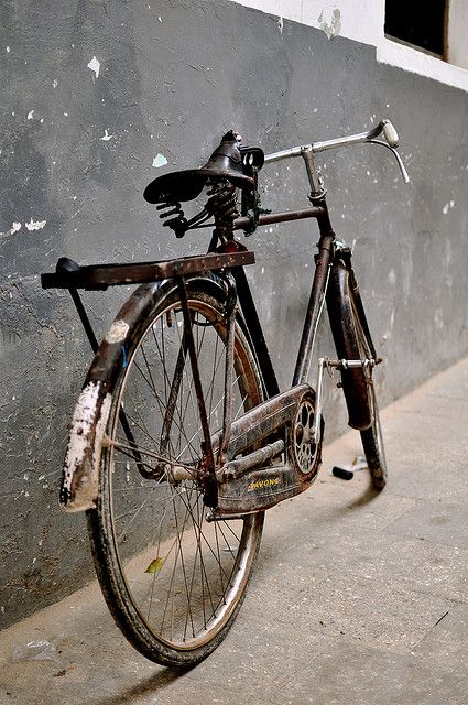 Bicycles of Zanzibar, scurvy_knaves Old Cycle, Tweed Ride, Bicycle Tattoo, Cycling Photography, Stone Town, Velo Vintage, Retro Bicycle, Old Bicycle, Bike Poster