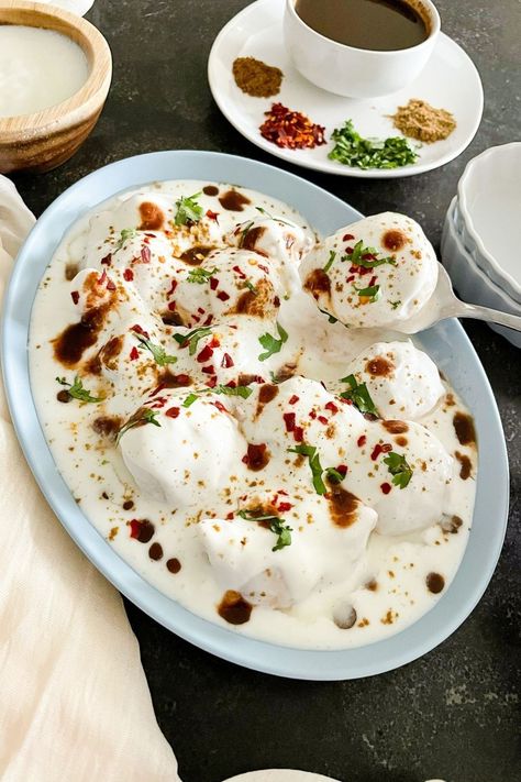 Dahi Vada Recipe, Indian Fast Food, Dahi Vada, Lentil Fritters, Vada Recipe, Indian Street Food Recipes, Tastemade Recipes, Quick And Easy Appetizers, Chaat Recipe