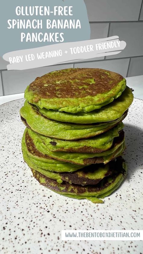 Gluten-Free Spinach Banana Pancakes Banana Pancakes Baby, Spinach Banana Pancakes, Weaning Toddler, Baby Led Weaning Breakfast, Toddler Friendly Meals, Baby Pancakes, Toddler Breakfast, Oat Pancakes, Vegan Pancakes