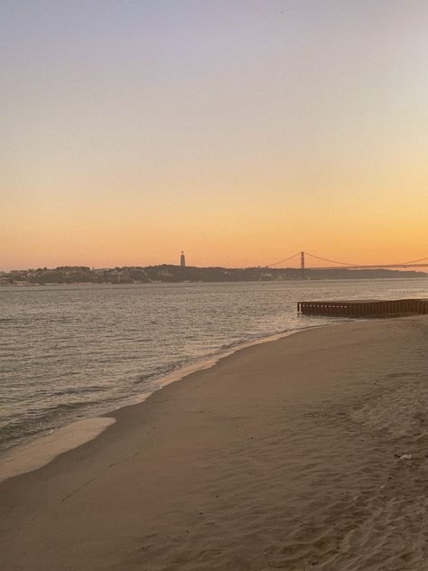 Lisbon Aesthetic, Lisbon Beaches, Sunset Aesthetic Beach, Sunset Cruise, Sunset Aesthetic, Writing Stuff, Aesthetic Beach, Beach Aesthetic, Sunset Photography