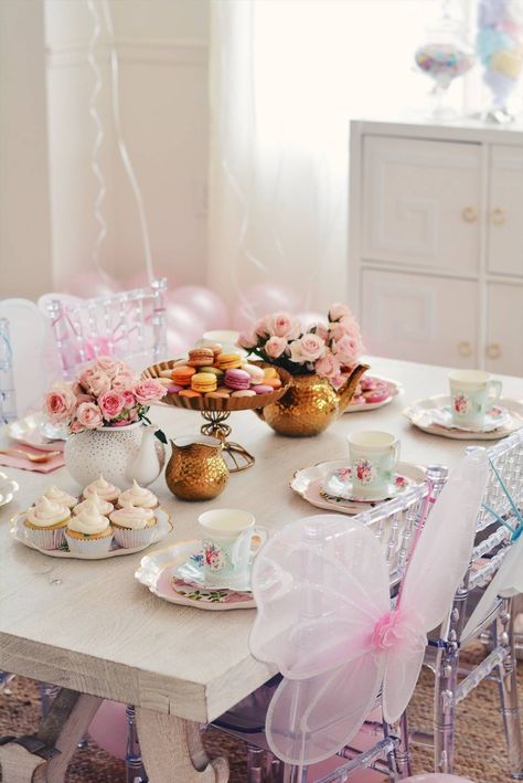 Sharing Tea Party ideas on how to create a gorgeous princess high tea party at home, from the decor to what to wear for the best princess tea party birthday Tea Party Birthday Activities, Girls Tea Party Birthday, Princess Tea Party Birthday, Tea For Three, Kids Tea Party, Interior Design Blogs, Birthday Tea Party, Tea Party Setting, Diy Fountain