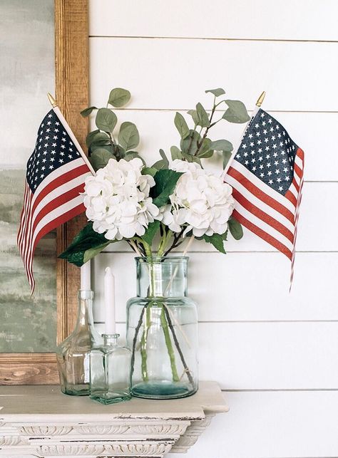 4th of July Farmhouse Decor with American Flags in Glass Jars via @thismodernvintage Farmhouse Patriotic Decor, Farmhouse Summer Decor, Memorial Day Decorations, Fourth Of July Decorations, Fourth Of July Decor, 4th Of July Celebration, Patriotic Party, 4th Of July Decorations, Happy Memorial Day