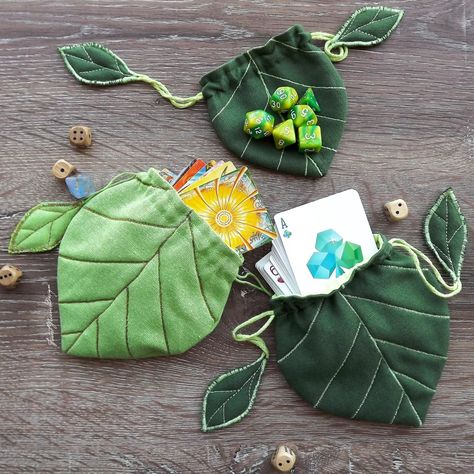 Leaf Dice Pouches // Forest Greens Design Leaf Pouch, Crafting Table, Nerd Crafts, Bento Bag, Diy Leaves, Crafting Inspiration, Cute Sewing Projects, Magic Moments, Diy Bags Purses