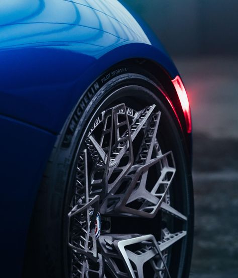 HRE Wheels develops the first-ever 3D-printed titanium wheel E28 Bmw, Custom Wheels Cars, Custom Wheels And Tires, Performance Wheels, Car Wheels Rims, Rims And Tires, Rims For Cars, Truck Wheels, Custom Wheels