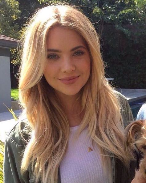 Ashley Benson Hair, Pretty Little Liars Hanna, Best Friends Brother, Ashley Benson, Long Blonde, Long Blonde Hair, Hair Envy, Pretty Little Liars, Easy Hairstyles