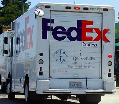 A FedEx employee who had her truck stolen in Hackensack clung to its side door for 20 feet before police located the suspected thief and vehicle parked few streets away, authorities said.The FedEx driver told police she delivering a pack... Delivering Package, Fedex Truck, Apple Card, Mail Truck, File Manager, Women Looking For Men, Airport Pictures, Delivery Pictures, Cargo Aircraft