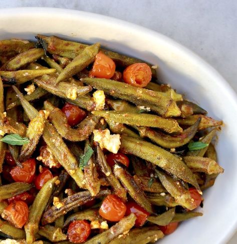 Greek Roasted Okra with Feta, Mint and Cherry Tomatoes - Bamies Sto Fourno - Olive Tomato Recipes With Cherry Tomatoes, Green Beans With Potatoes, Greek Green Beans, Olive Tomato, Greek Vegetables, Roasted Okra, Okra Recipe, Zucchini Patties, Produce Recipes