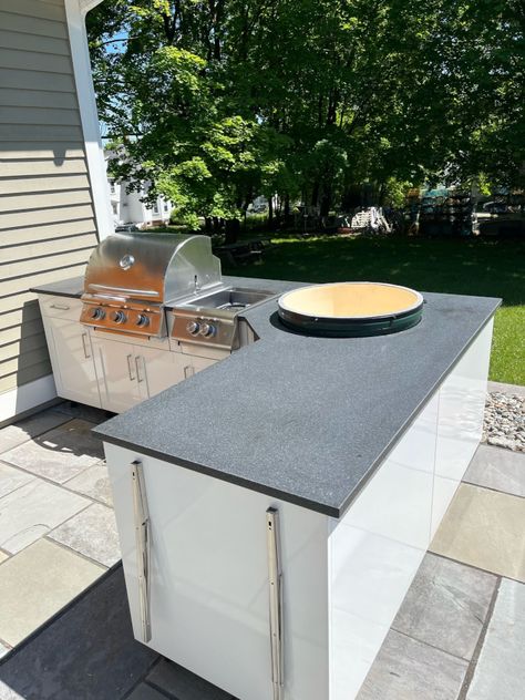 Absolute Black Leathered Granite. Outdoor Kitchen Installation in Portsmouth, NH. Outdoor Kitchen Granite Countertops, Outdoor Granite Countertops, Black Granite Outdoor Kitchen, Honed Granite Countertops, Honed Granite, Leather Granite, Black Granite Countertops, Kitchen Installation, Backyard Deck