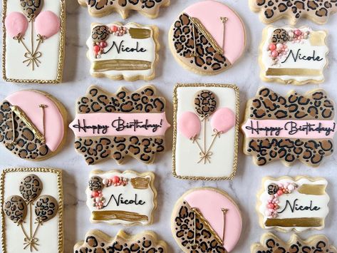 Cheetah Birthday Cakes, Cheetah Birthday Party, Wedding Cookies Decorated, Cheetah Birthday, Crazy Cookies, Sweet 16 Cakes, Chocolate Covered Treats, Cookies Pastry, Sugar Cookie Designs