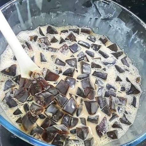 How To Make Coffee Jelly, Coffee Jelly Aesthetic, Coffee Philippines, Japanese Coffee Jelly, Coffee Jelly, Making Coffee, Make Coffee, Unflavored Gelatin, Brewed Coffee