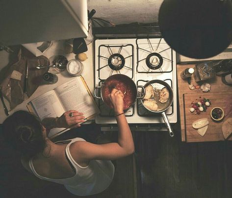 Cooking In The Kitchen, 사진 촬영 포즈, Future Life, Photography Inspo, Study Motivation, Pisa, Rio De Janeiro, Havana, Dream Life