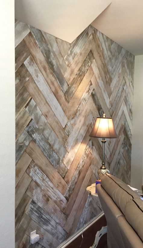 Reclaimed Wood Accent Wall, Wooden Accent Wall, Herringbone Wall, Wood Wall Design, Wood Pallet Wall, Wood Accent Wall, Accent Walls In Living Room, Reclaimed Wood Wall, Interior Kitchen