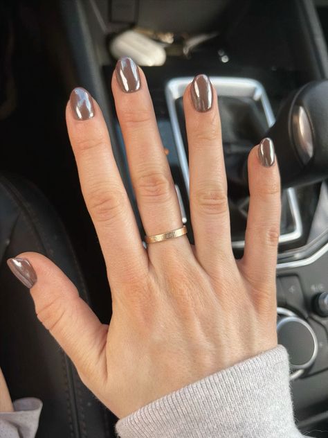 september nails 2024 #SeptemberNails2024  #FallNailTrends  #AutumnNailArt  #SeptemberManicure  #NailInspo2024  #FallNails2024  #AutumnVibes  #NailGoals  #SeasonalNails  #NailDesigns2024 Fall Nails Chrome Brown, Short Chrome Nails Fall, Brown Nails Acrylic Chrome, Short Gel Nails Winter 2023, Brown With Crome Nails, Short Nails Crome, Nail Chrome Colors, Gel Nail Chrome Designs, Brown Chrome Dip Nails