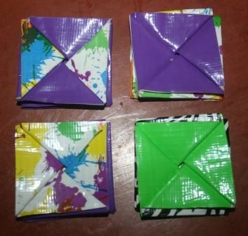 How to Make a Duck Tape Change Purse, A Tutorial, Craft Duct Tape Coin Purse, Duct Tape Craft Ideas, Duct Tape Diy, Duck Tape Projects, Duct Tape Projects, Duct Tape Wallet, Tape Projects, Duct Tape Crafts, Magic Wallet