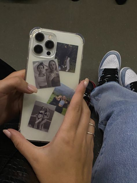 Pictures In Phone Case, Matching Phone Cases Aesthetic, Picture Phone Cases, Iphone Selfie, Friends Phone Case, Matching Phone Cases, Minnie Mouse Pictures, Iphone Obsession, Kawaii Phone Case