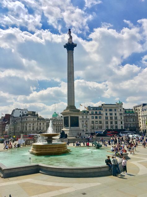 London Trafalgar Square, Trafalgar Square London Aesthetic, Trafalgar Square Aesthetic, London Landscape, Road Trip Uk, Westminster Cathedral, Trafalgar Square London, Europe Itinerary, London Wallpaper