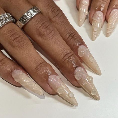 Beige Nail Designs, Drop Nails, Neutral Manicure, Beige Nail, Beige Nails Design, Euphoria Nails, Water Nails, Beige Nails, Cream Nails