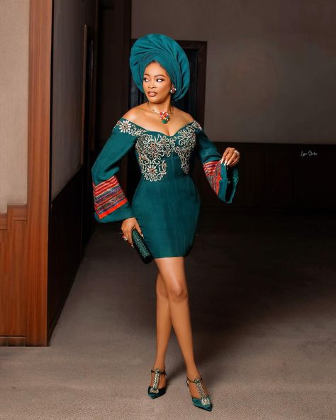 Aso Oke Styles, Short Green Dress, Ankara Short Gown Styles, Nigerian Fashion, Traditional Attires, 2piece Outfits, Thanksgiving Fashion, Short Dress Styles, Gown Styles