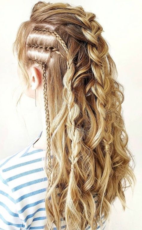 Female Viking Hairstyles Braids, Norse Braided Hair, Viking Hairstyles For Wedding, Viking Curly Hair, Viking Braids Curly Hair, Braid Jewelry Hairstyles, Fantasy Hair Styles Warriors Braids, Warrior Princess Hair, Viking Hair With Bangs