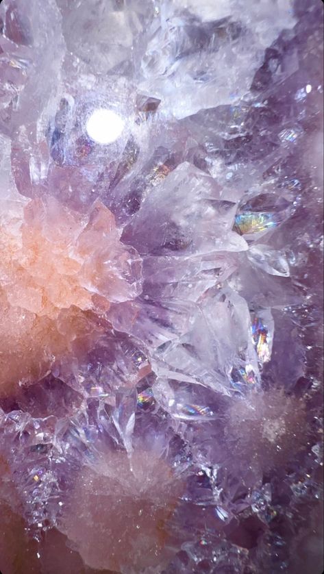 Ameythst Stone Aesthetic, Amethyst Crystal Aesthetic, Ether Element, Amethyst Background, Crystals Background, Amethyst Aesthetic, Iphone Wallpaper Jordan, Dream Catcher Wallpaper Iphone, Agate Wallpaper