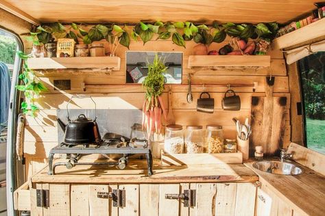 Campervan Kitchen, Camper Van Kitchen, Truck House, Van Kitchen, Kitchen Setup, Sweet Kitchen, Camper Kitchen, Pallet Kitchen, Bus Living