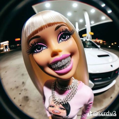 Girls With Grills, Barbie Tattoo, Spongebob Funny Pictures, Disney Pop Art, Grillz Teeth, Barbies Pics, Doll Aesthetic, Funny Pix, Glam Photoshoot