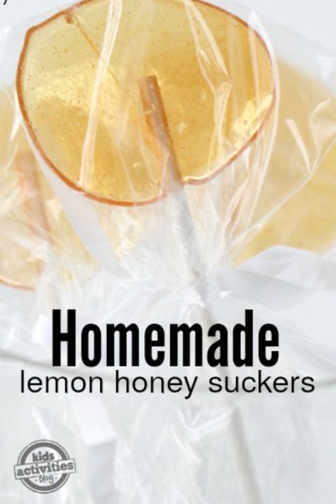 Honey Suckers, Lemon Candy Recipe, Homemade Suckers, Diy Thieves, Honey Pops, Lollipop Recipe, Food As Medicine, Healthy Candy, Honey Candy