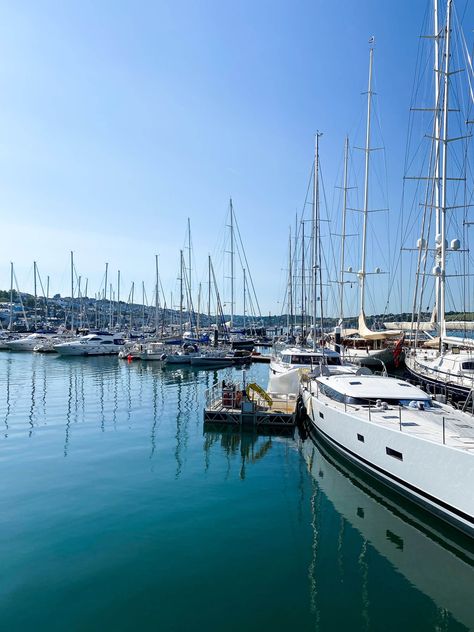 The beautiful sea at Falmouth harbour in Cornwall. The world's 3rd deepest harbour. #cornwall #uktravel Harbour Photography, Falmouth Aesthetic, Harbour Aesthetic, Falmouth Cornwall, Things To Do In Cornwall, Harbour Town, Visit Uk, Yorkshire England, Sailing Trips