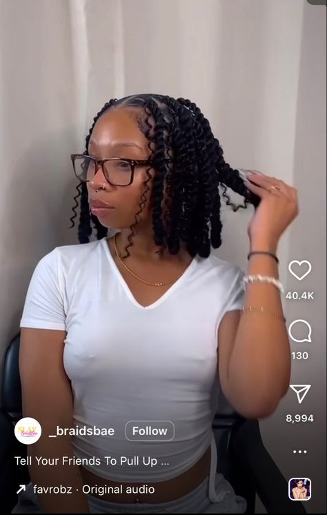 Passion Twist Short Hair, Trendy Hairstyles 2023 Black Women, Big Short Passion Twist, Black Woman Summer Hairstyles, Braided Hairstyles Easy Black Women, Natural Hair Passion Twist, Natural Passion Twists, Hairstyles For The Summer Black Women, Short Passion Braids