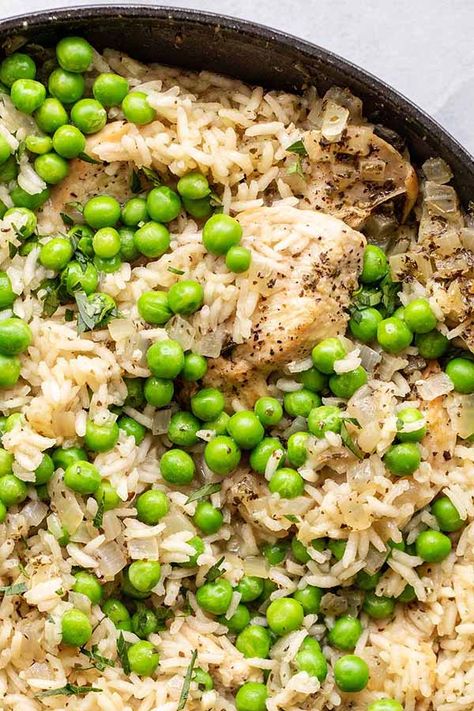 Skillet Chicken And Rice, Easy Skillet Chicken, Chicken Skillet Recipes, Meal Prep Plans, One Pan Dinner, Rice Dinner, One Pot Chicken, Chicken And Rice, Simply Recipes