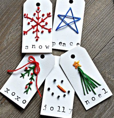 Gorgeous hand embroidered christmas gift tags featured on @craftfoxes Diy Christmas Tags, Monogram Gift Tags, Christmas Gift Tags Diy, Christmas Gift Tags Handmade, Gift Tags Diy, Handmade Gift Tags, Diy Valentines Crafts, Diy Tags, Diy Valentines Gifts