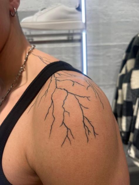 Lighting On Shoulder Tattoo, Lighting Shoulder Tattoo Men, Lighting Tattoo On Shoulder, Thunder Shoulder Tattoo, Random Tattoo Ideas For Men, Lightning Bolt Tattoo Shoulder, Lighting Arm Tattoo, Thunder Tattoo Shoulder, Lighting Shoulder Tattoo