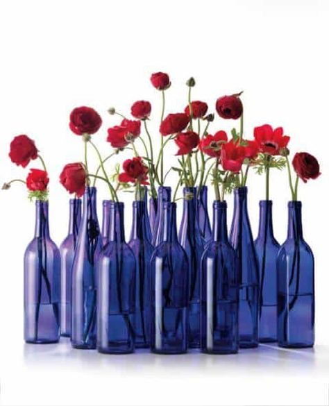 Decoration Communion, Red White Blue Decorations, Blue Wine Bottles, Patriotic Centerpieces, Bastille Day, Fourth Of July Decor, July Wedding, 4th Of July Celebration, 4th Of July Decorations