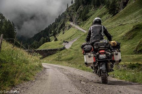 Motorcycle Adventure Travel, Adventure Bike Motorcycles, Мотоциклы Harley Davidson, Motorcycle Adventure, Motos Bmw, Touring Motorcycles, Motorcycle Photography, Motorcycle Camping, Munnar