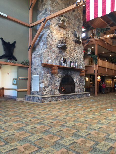 Great Wolf Lodge Poconos, Great Wolf Lodge Aesthetic, Lodge Aesthetic, Wolf Lodge, Great Wolf Lodge, Water Parks, School Desks, Tourist Trap, Fake Pictures