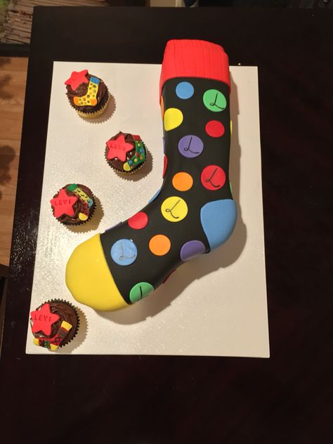 Crazy sock cake Sock Cake Ideas, Sock Party, Dogs Cake, Carved Cakes, Sock Hop Party, Socks Party, Silly Socks, Crystal Cake, Food Decor