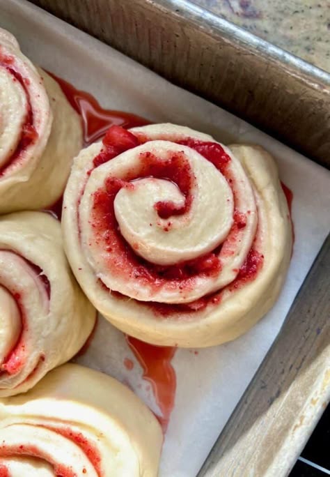 Strawberry Sourdough Rolls - Amy Bakes Bread Strawberry Sourdough Rolls, Sourdough Strawberry Sweet Rolls, Strawberry Shortcake Sourdough, Strawberry Bagels Sourdough, Sourdough Discard Cranberry Orange Muffins, Pear Baked Goods, Strawberry Sourdough Recipes, Strawberry Sourdough Bread, Cherry Sourdough Bread