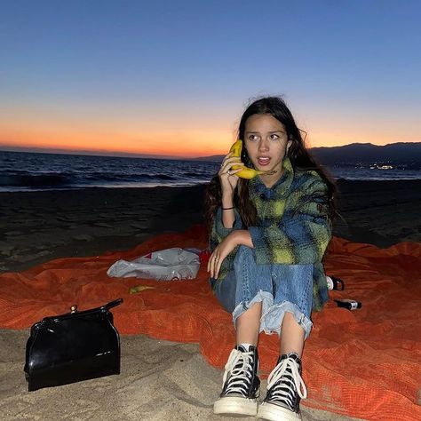 Olivia Rodrigo (@olivia.rodrigo) • Instagram photos and videos Celebrity Style Red Carpet, Body Picture, Clipuri Video, Hello Baby, High School Musical, Celebrity Art, Fav Celebs, Olivia Rodrigo, Famous Celebrities