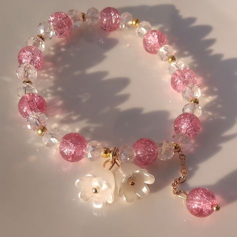 Blossom Glow Bracelet🩷🤍 • A touch of elegance in every bead – embrace the charm of pink and gold with our beautiful bracelet✨️ • DM TO PLACE IN YOUR ORDERS💟 • If viewing follows:@marbles_treasuree for more styles & accessories!🌸beaded bracelets, necklaces,rings, and anklets.🫶🫶 IG:@marbles_treasuree📸 Glass Bracelet Ideas, Pink Bracelet Ideas, Anik Anik, Pink Bead Bracelet, Glow Bracelets, Pink Beaded Bracelets, Beads Ideas, Bracelets Diy, Holiday Wallpaper