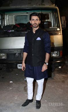 Priyanka, Rani, Ranveer, Sonam: Best Dressed for the week Pajama Men, Nehru Jacket For Men, Fawad Khan, Mens Indian Wear, Wedding Kurta For Men, Groom Dress Men, Indian Groom Wear, Wedding Dresses Men Indian, Kurta Pajama Men