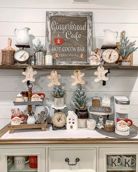 Coffee Station Styling, Christmas Coffee Station, Hot Cocoa Bar Christmas, Cookie Decorating Station, Christmas Hot Chocolate Bar, Gingerbread Kitchen, Painted Lanterns, Hot Choco, Gingerbread Ideas