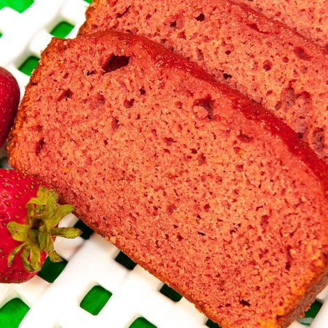 Strawberry Bread - Pastries Like a Pro Bread Pastries, Date Nut Bread, Bread Sauce, Strawberry Bread, Filling Food, Baking Classes, Banana Nut Bread, Nut Bread, Strawberry Puree