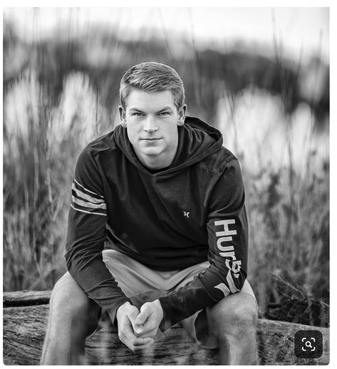 Guy Senior Pictures Poses Outdoor, Guy Poses Senior Pictures, Guy Fall Senior Pictures, Fall Male Senior Pictures, Fall Senior Pictures Men, Senior Fall Pictures Boys, Senior Picture Ideas For Guys Sports, Fall Senior Boy Pictures, Senior Guy Photos