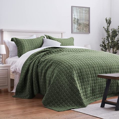 Amazon.com: SunStyle Home Quilt Set Queen Olive Green Lightweight Bedspread Coverlet Set Cloud Pattern : Home & Kitchen King Quilt Bedding, Waffle Quilt, Bed Quilts, Quilted Bedding, Green Sheets, Chic Bedding, Green Bedding, Green Quilt, Quilted Bedspreads